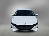 Used 2021 Hyundai Elantra SE image 3