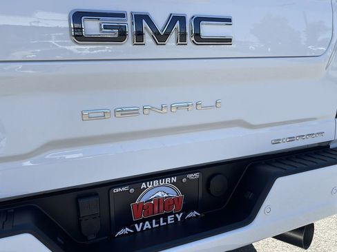 New 2025 GMC Sierra 3500 Denali Ultimate image 33
