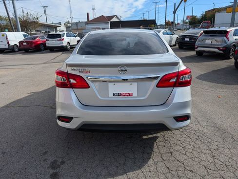 Used 2019 Nissan Sentra S w/ Appearance Package image 7