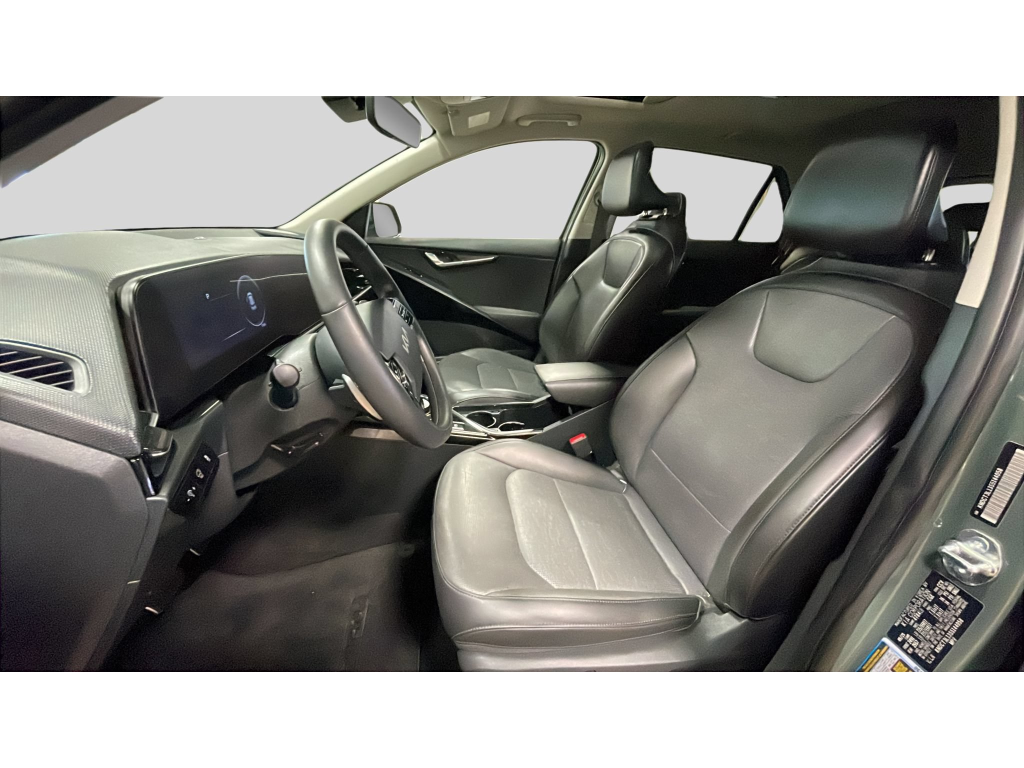 Used 2025 Kia Niro Wave w/ Wave Preserve Package FWD image 12