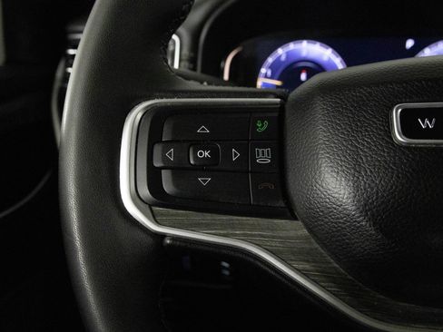 Used 2024 Jeep Wagoneer Series III image 27