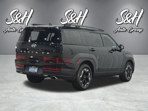 Used 2025 Hyundai Santa Fe SEL FWD image 17