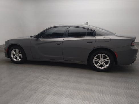 Used 2023 Dodge Charger SXT RWD image 3