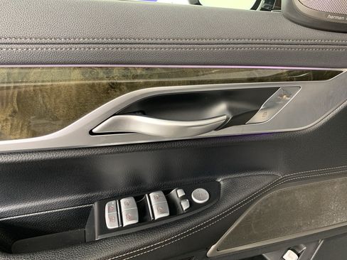 Used 2020 BMW 740i RWD image 14
