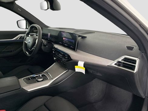 Used 2025 BMW i4 xDrive40i w/ Premium Package image 27