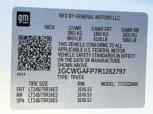 Used 2024 Chevrolet Express 2500 w/ Driver Convenience Package image 28