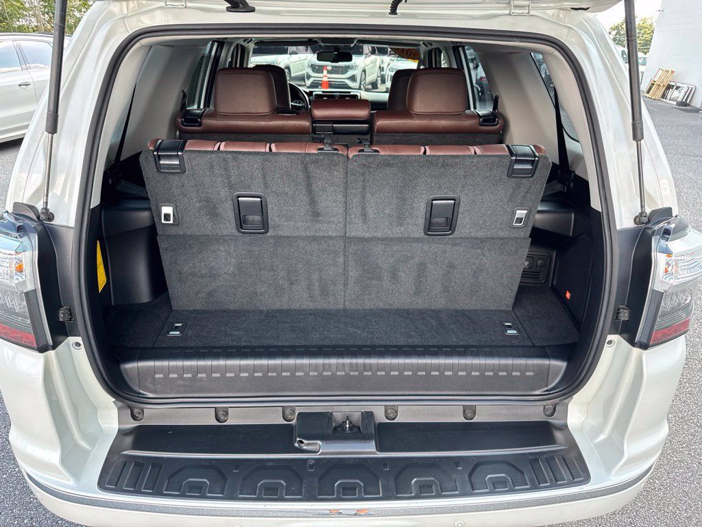 Used 2018 Toyota 4Runner Limited AWD/4WD image 11