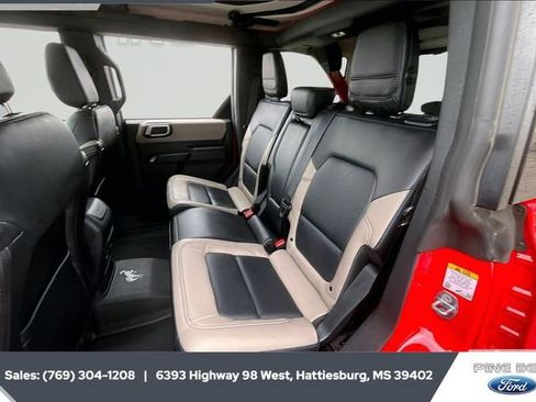 Used 2024 Ford Bronco Wildtrak image 19