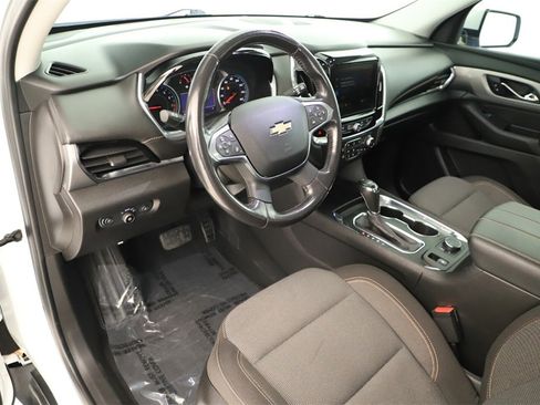 Used 2020 Chevrolet Traverse LT image 15