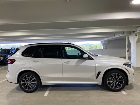 Used 2021 BMW X5 xDrive40i w/ M Sport Package AWD/4WD image 5