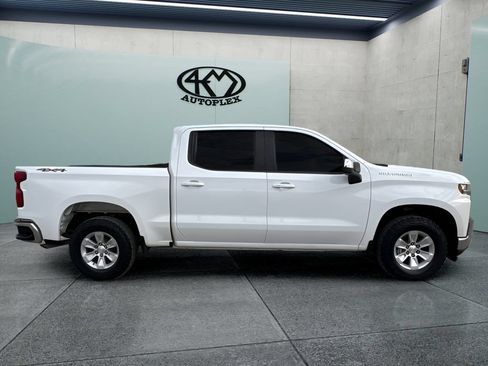 Used 2021 Chevrolet Silverado 1500 LT AWD/4WD image 2