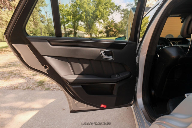 Used 2012 Mercedes-Benz E 63 AMG Wagon image 30