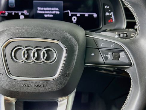 Used 2025 Audi Q7 3.0T Premium Plus AWD/4WD image 19
