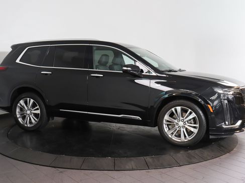Used 2023 Cadillac XT6 Premium Luxury w/ LPO, Floor Liner Package AWD/4WD image 8