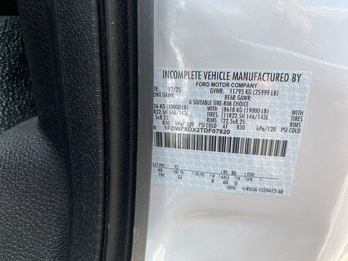 Used 2026 Ford F650 2WD Regular Cab Super Duty image 50