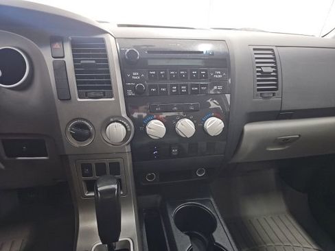Used 2010 Toyota Tundra 4x4 Double Cab image 26