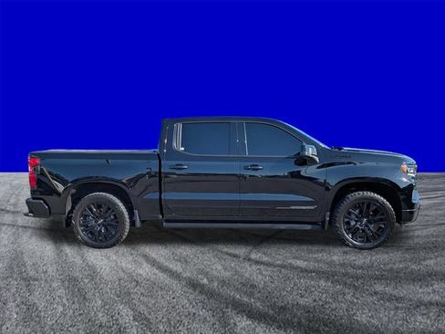 Used 2024 Chevrolet Silverado 1500 High Country w/ Midnight Edition AWD/4WD image 3