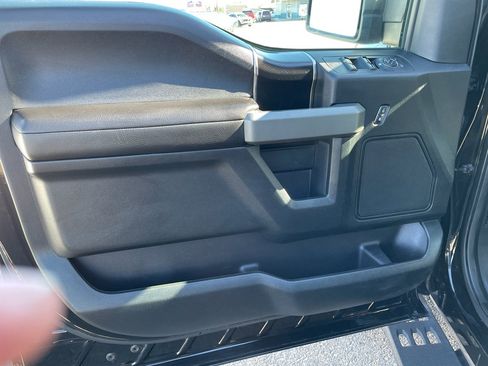 Used 2018 Ford F150 Raptor w/ Equipment Group 801A Mid AWD/4WD image 14