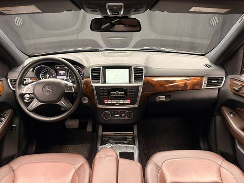 Used 2015 Mercedes-Benz GL 450 4MATIC w/ Premium Package w/ Lighting Package image 37