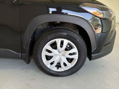 Used 2026 Toyota Corolla Cross L FWD image 14