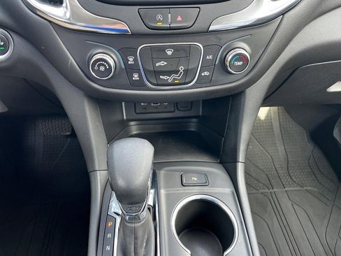 Used 2023 Chevrolet Equinox LT w/ LPO, Floor Liner Package image 20