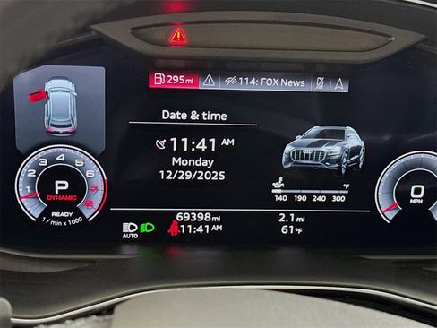 Used 2021 Audi Q8 Prestige w/ Prestige Package image 7