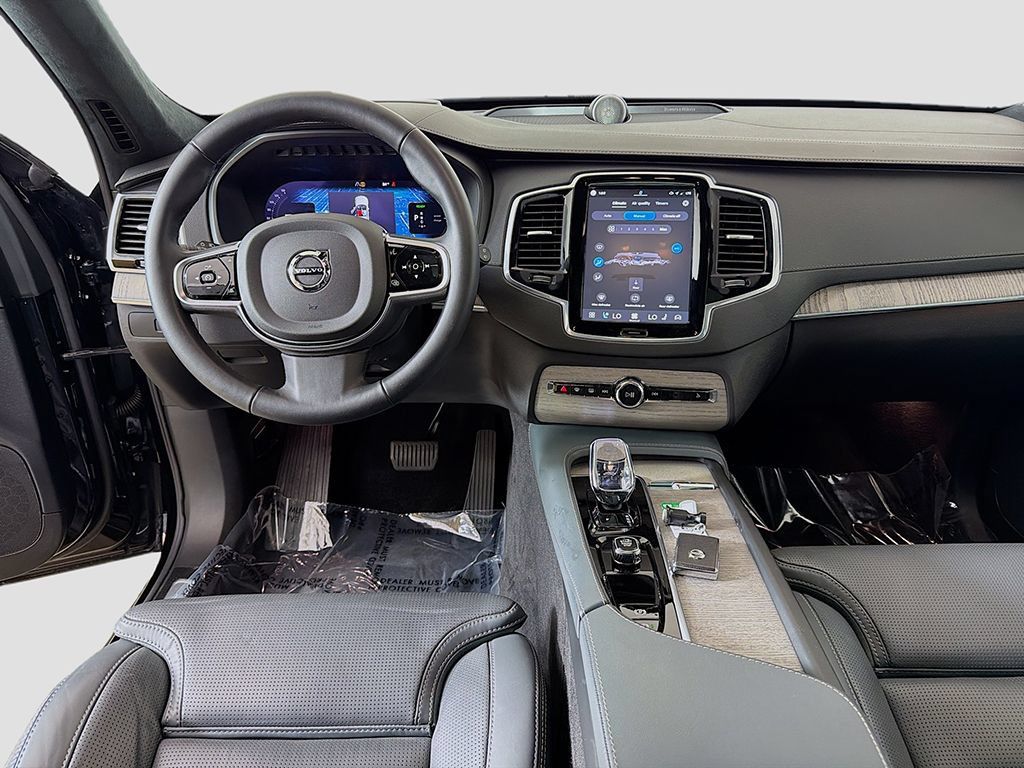 Used 2024 Volvo XC90 T8 Ultimate w/ Lounge Package AWD/4WD image 40