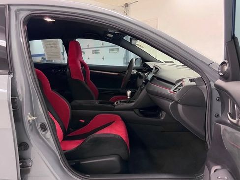 Used 2020 Honda Civic Type R image 16