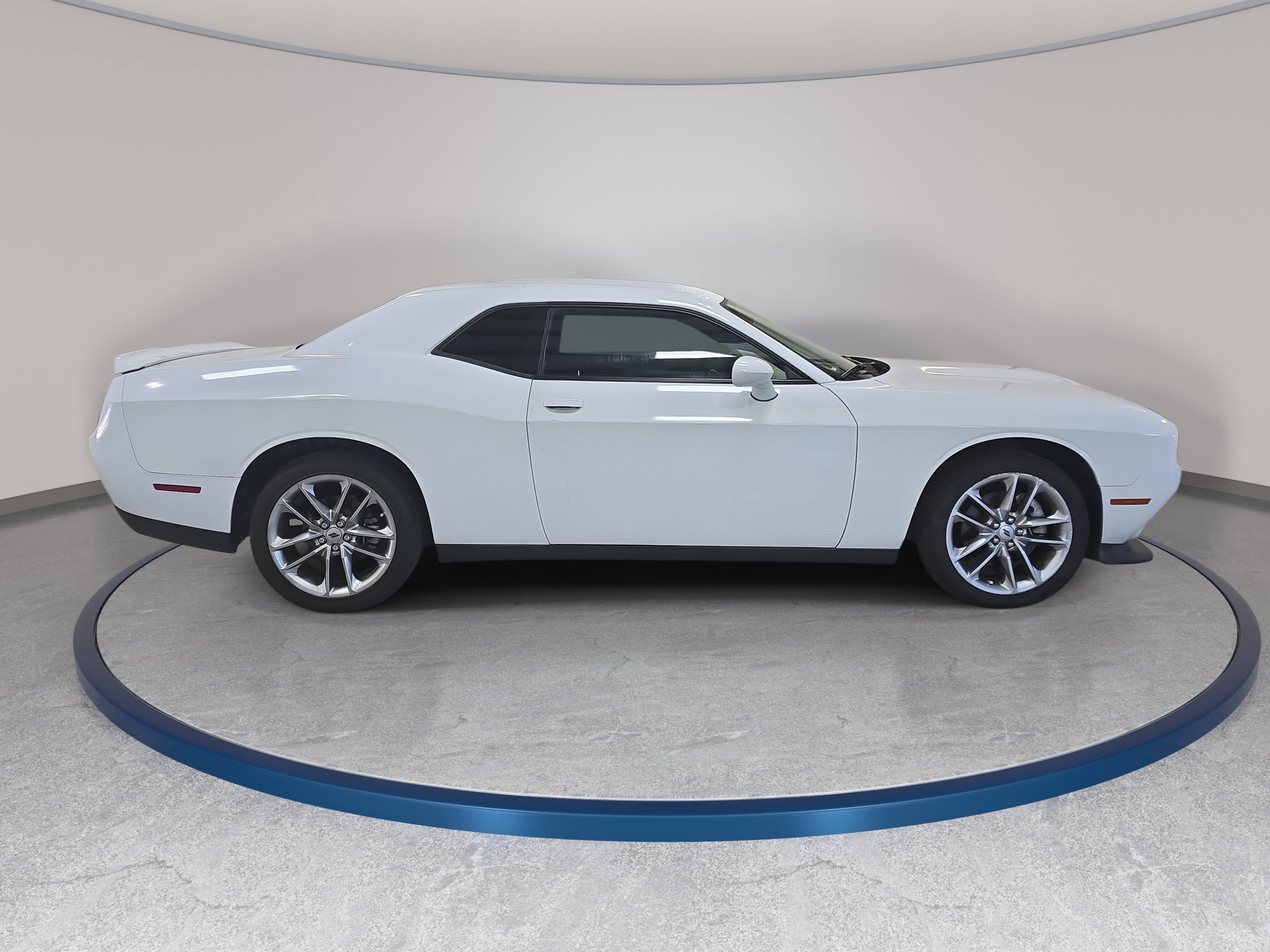 Used 2022 Dodge Challenger GT AWD/4WD image 5