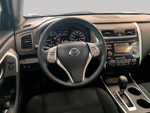 Used 2015 Nissan Altima 2.5 S w/ Power Driver Seat Package FWD image 16