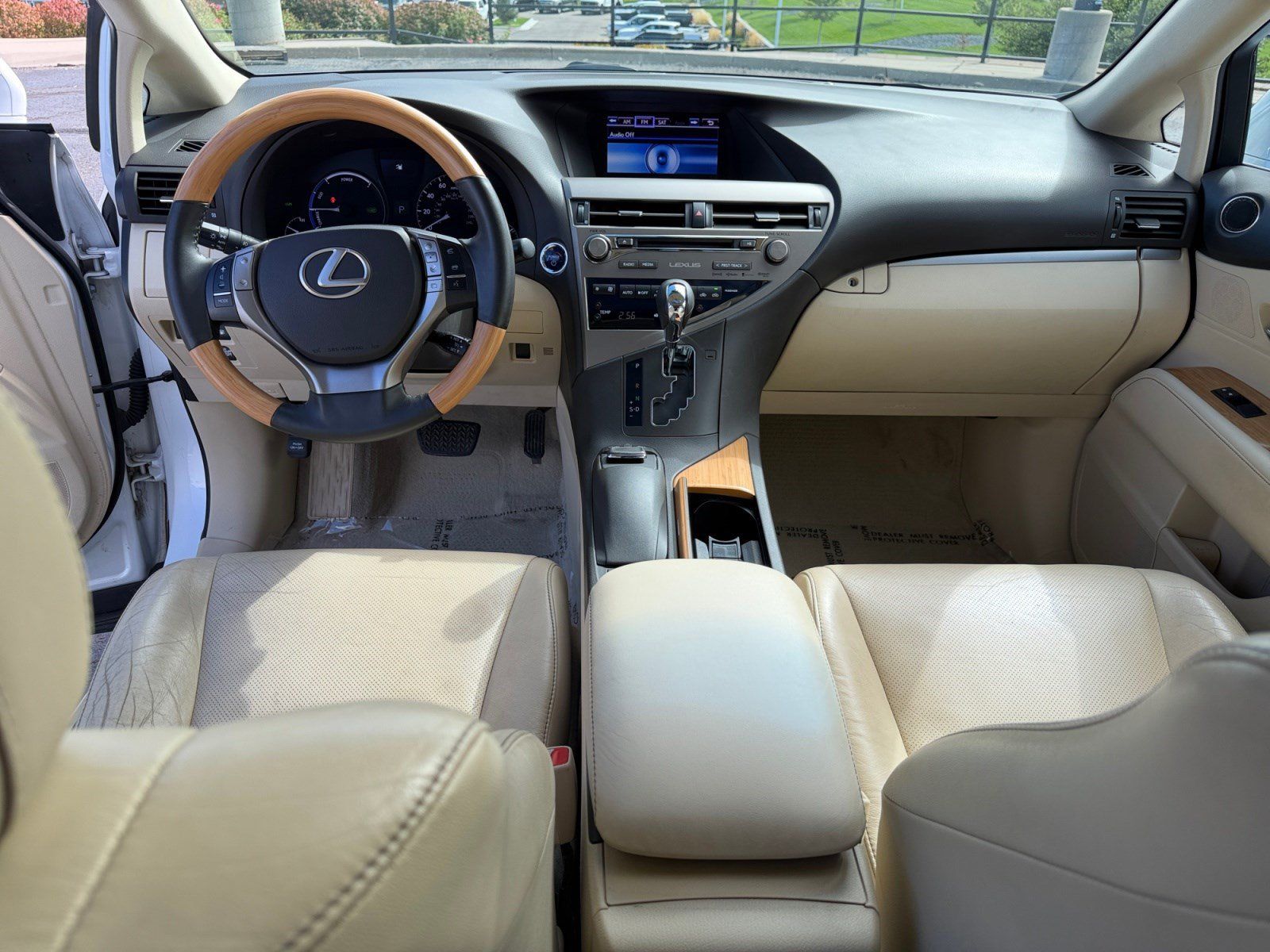 Used 2015 Lexus RX 450h AWD image 19