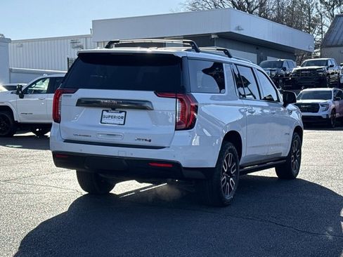 Used 2023 GMC Yukon XL AT4 w/ AT4 Premium Package image 3