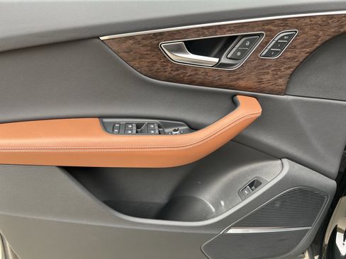 Certified 2025 Audi Q7 2.0T Premium Plus w/ Premium Plus Package image 14