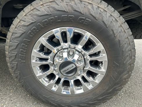 Used 2022 Ford F250 XLT w/ XLT Premium Package AWD/4WD image 13