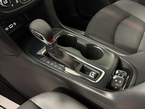 Certified 2024 Chevrolet Equinox RS FWD image 24
