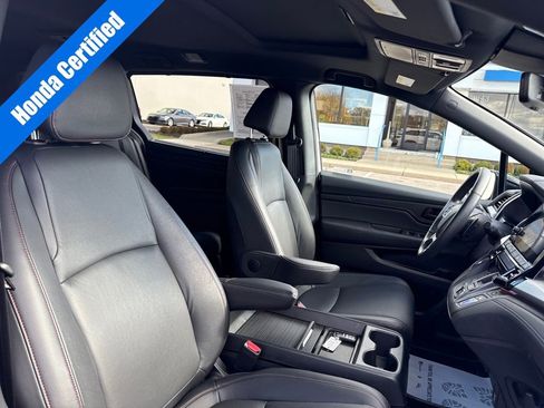 Certified 2023 Honda Odyssey Sport image 10
