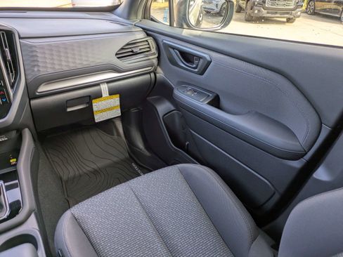 Certified 2025 Subaru Forester Premium w/ Protection Package image 17