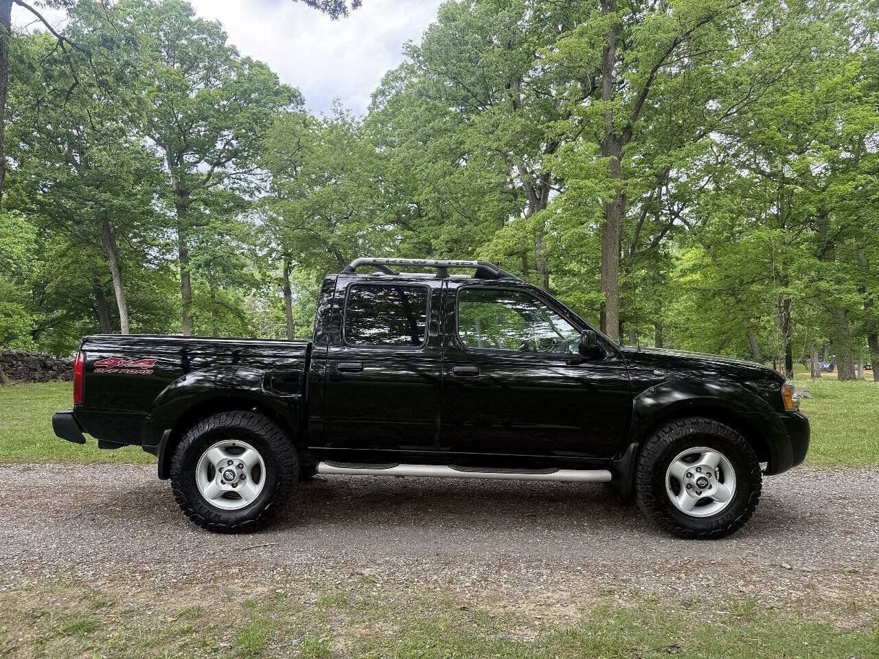 Used 2002 Nissan Frontier SE AWD/4WD image 10