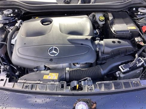 Used 2016 Mercedes-Benz GLA 250 4MATIC image 31