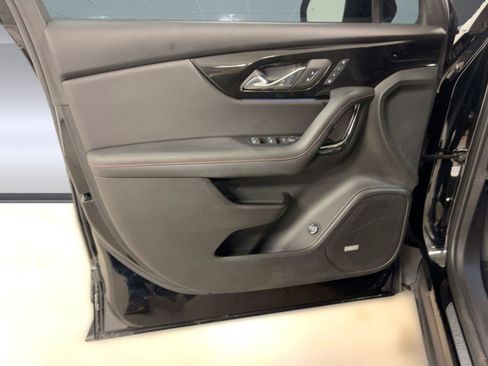 Certified 2023 Chevrolet Blazer RS w/ Driver Confidence II Package image 12