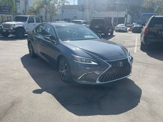 Used 2025 Lexus ES 350 w/ Premium Package FWD video 2