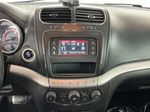 Used 2015 Dodge Journey American Value Package w/ Flexible Seating Group FWD image 17