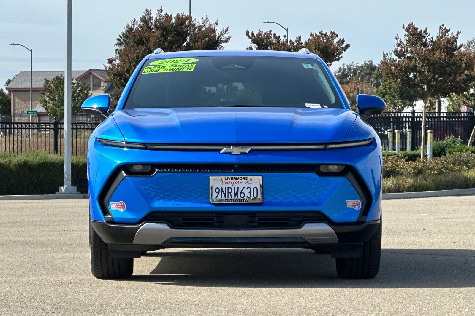 Used 2024 Chevrolet Equinox EV LT FWD image 9