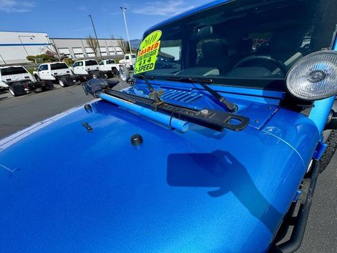 Used 2010 Jeep Wrangler Sport AWD/4WD image 3