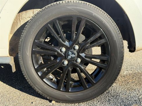 Used 2019 Mitsubishi Mirage image 32