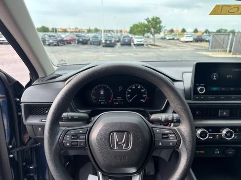 Used 2025 Honda CR-V LX image 13