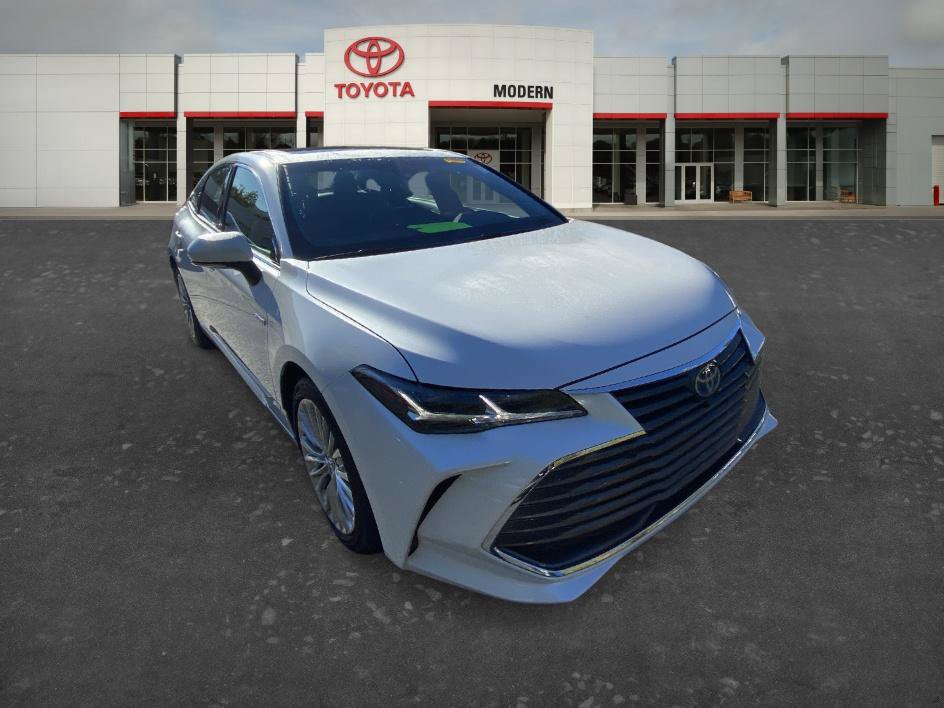 Certified 2019 Toyota Avalon Limited w/ Advanced Safety Package FWD image 14