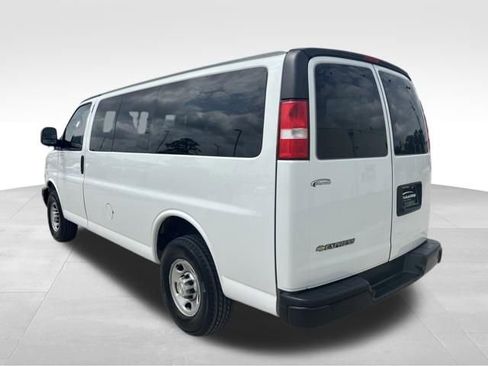 Used 2023 Chevrolet Express 3500 LS RWD image 6