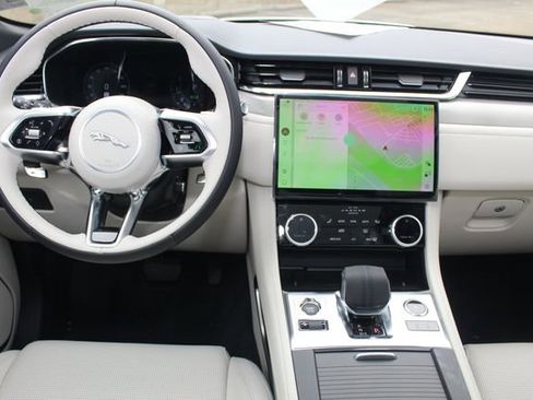 New 2026 Jaguar F-PACE R-Dynamic S image 4