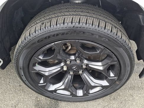 Used 2022 RAM 1500 Limited w/ Night Edition image 9